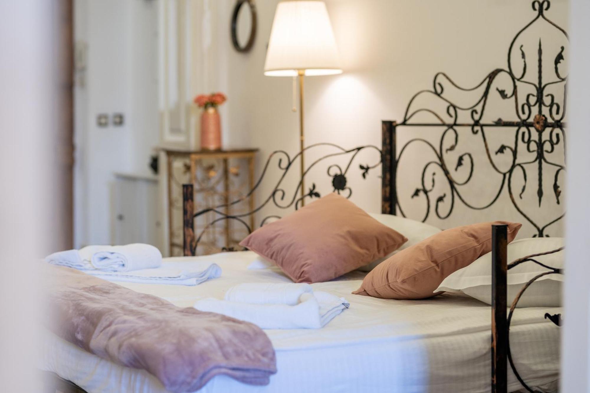 Cozy Spacious 5 Star Accommodation In The Heart Of Historic Center Cluj-Napoca Exteriör bild