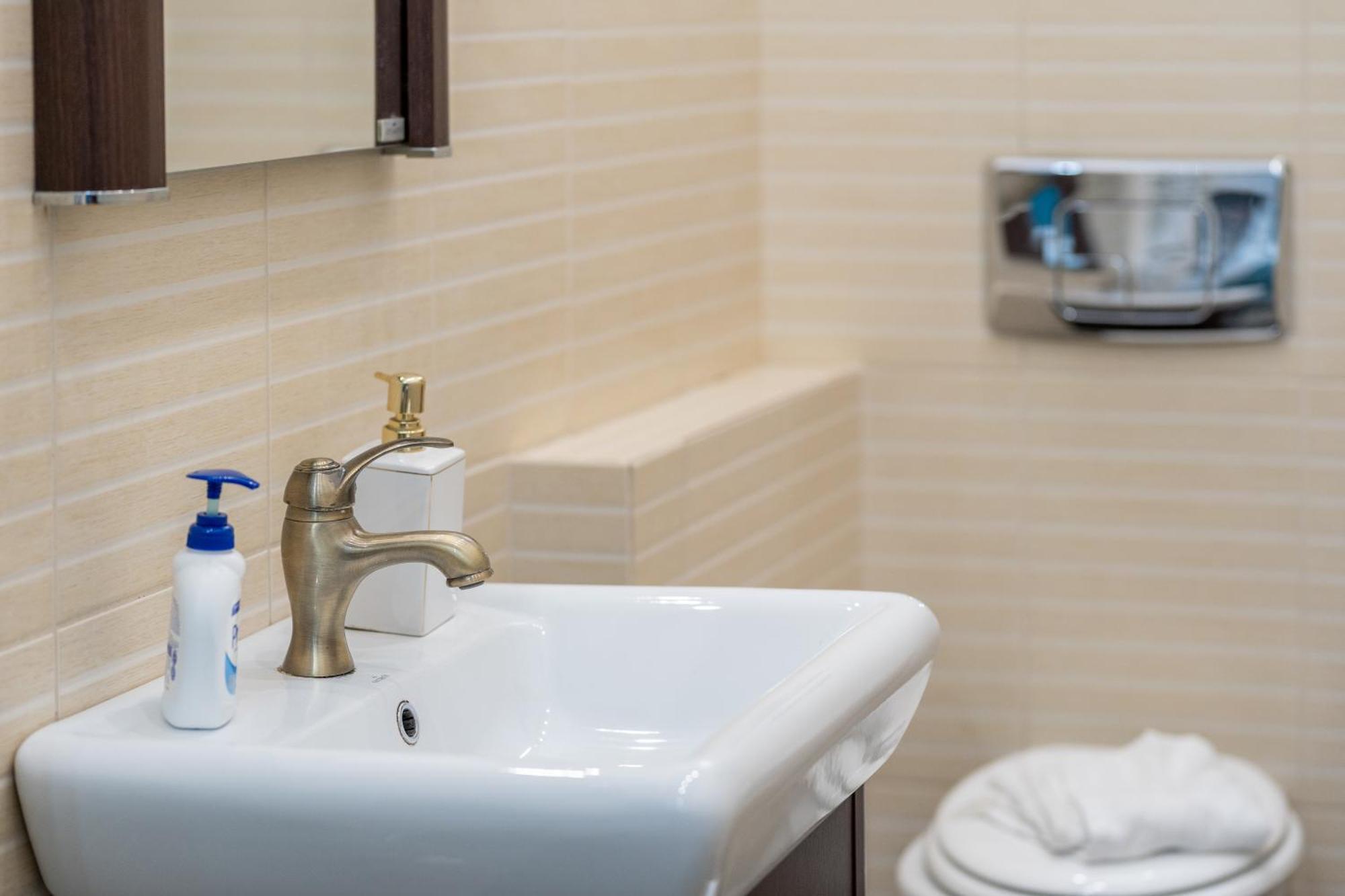 Cozy Spacious 5 Star Accommodation In The Heart Of Historic Center Cluj-Napoca Exteriör bild